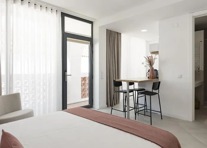 Madalena Village 7 - Centre By Hd Apartament